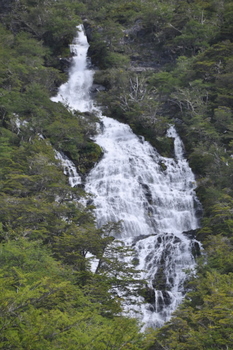 Waterfall at lago Deseado