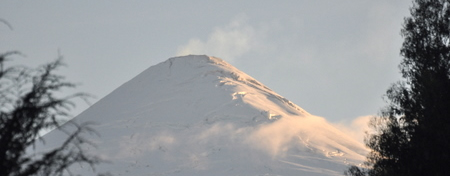 Volcán Villarrica al amanecer